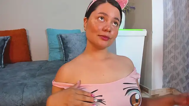 evaa greey online show from October 24, 8:05 pm