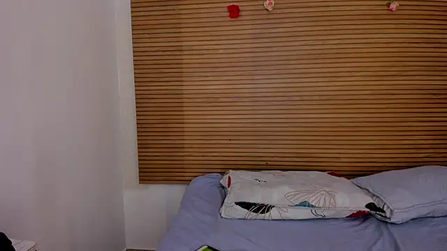 Dakkota Fox online show from December 19, 2:27 am