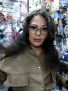 Vale Saenzz online show from February 22, 11:05 pm