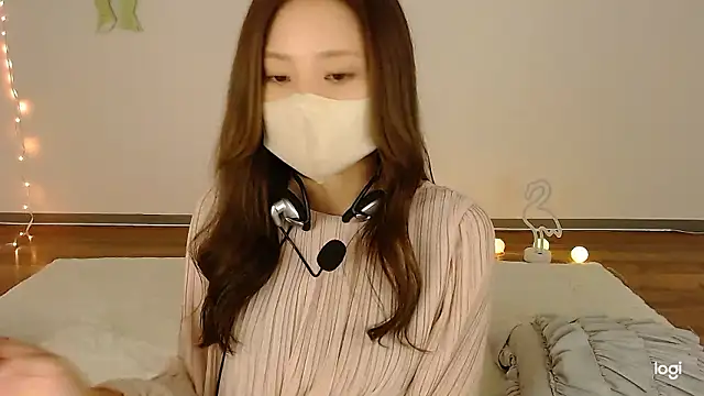 hinano JP online show from October 2, 2:05 am