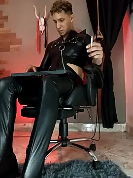 AngeloandEdward online show from April 27, 10:07 pm