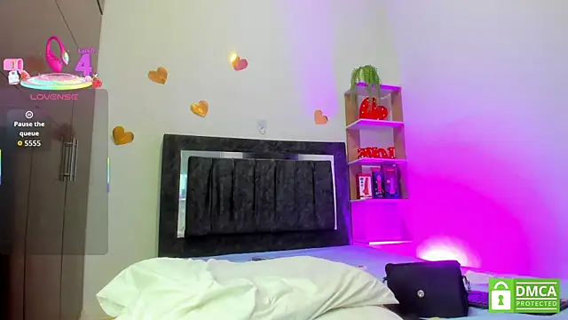 Nicol TransGirl online show from June 12, 5:37 am