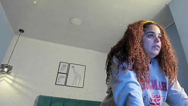 ninna curly online show from June 15, 3:29 am
