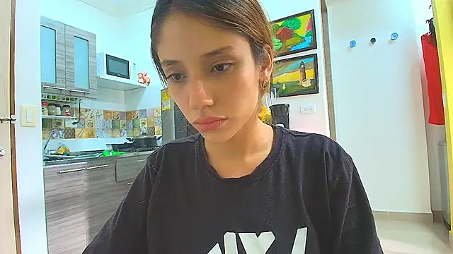 Alaiapink online show from April 30, 8:57 pm
