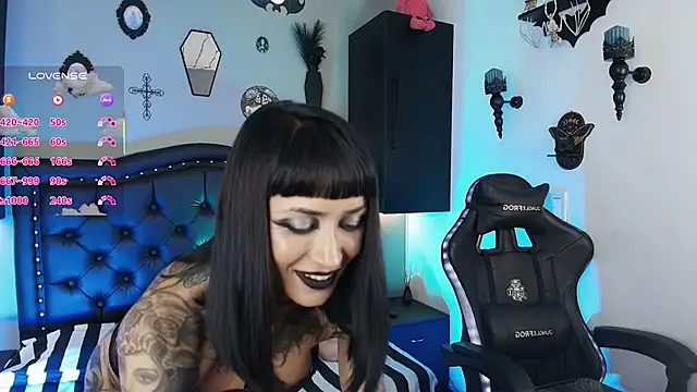 IsisRaichuu  online show from February 23, 7:46 pm