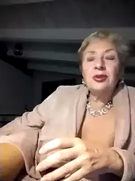 divinaerotica online show from November 1, 9:08 pm