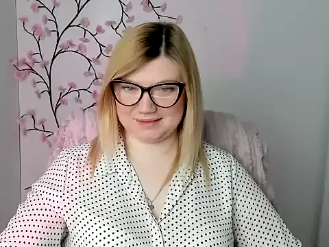 Lola moree online show from April 27, 11:51 am