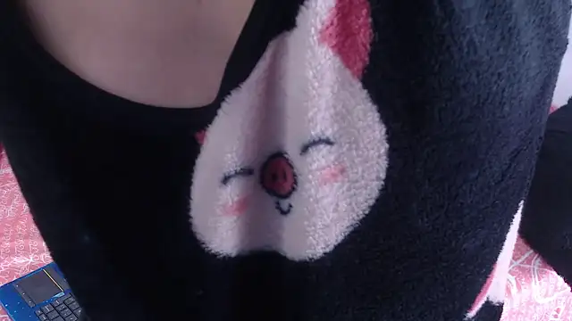 Ariasmithog online show from January 10, 6:01 pm