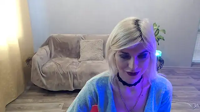 SexyBeatriice online show from February 24, 7:18 am