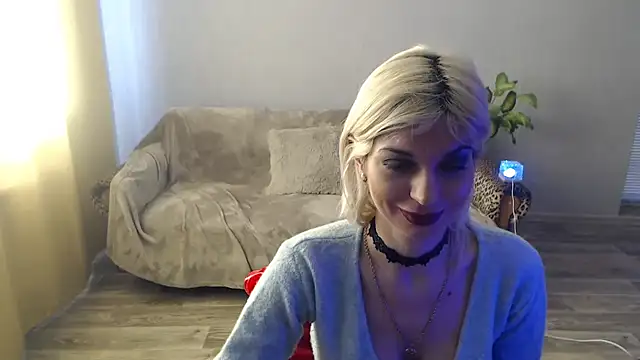 SexyBeatriice online show from February 22, 7:53 am