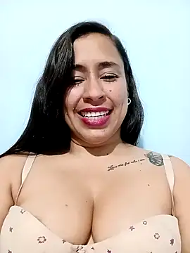 Snapshot of kamila_lovee chatting on September 28, 4:19 am kamila lovee online show from September 28, 4:19 am