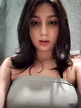 Maiden-Hot online show from April 28, 6:39 am