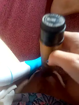 baixinhainsaciavel23 online show from April 29, 3:26 pm