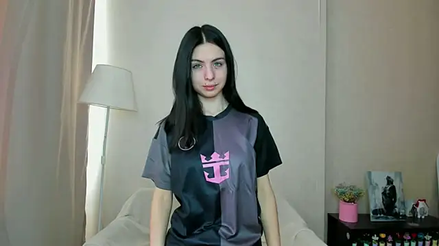 ErlinaBuoy online show from June 18, 6:37 am