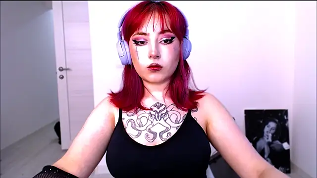 purplewitch online show from March 17, 2:48 am