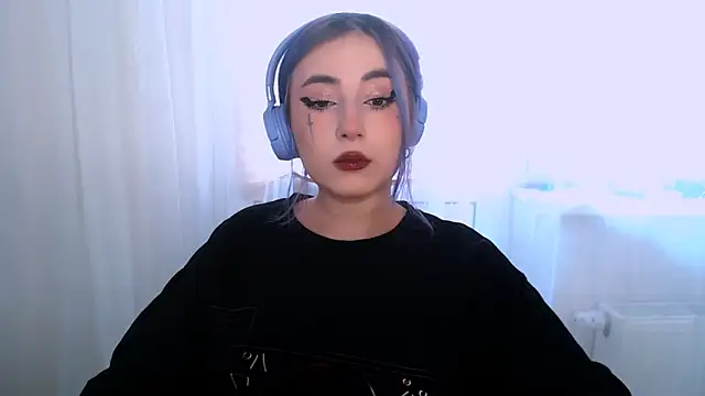 purplewitch online show from October 29, 7:34 am