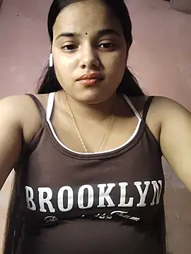 CUTE 09 online show from August 5, 2:23 pm