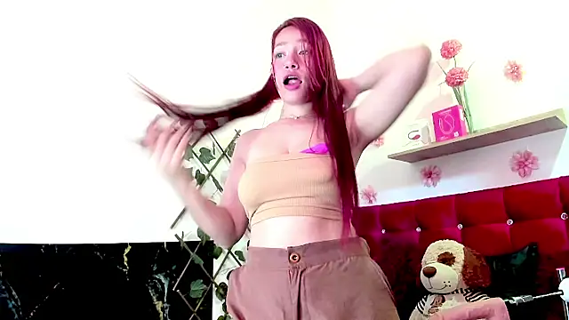 Snapshot of IZZY_BEAUTIFUL chatting on October 28, 8:46 pm IZZY BEAUTIFUL online show from October 28, 8:46 pm