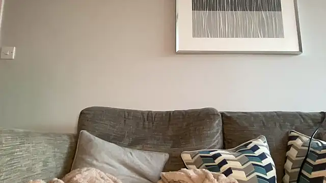 BustyHayleyUk online show from March 26, 5:15 pm