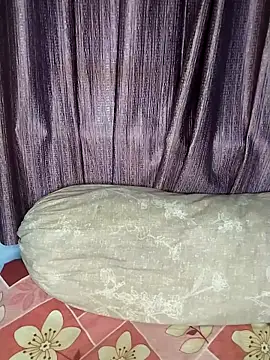 simi love online show from December 20, 5:50 pm