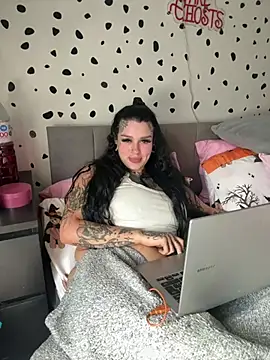 tempzzz12 online show from August 1, 11:56 am