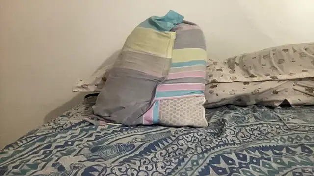 shineofcrazy online show from October 7, 6:23 pm