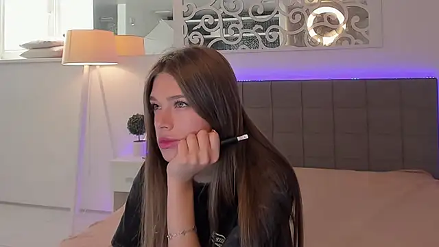 melissacrayzy online show from June 28, 5:36 am