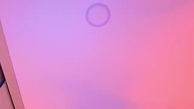 Alyssia Collins online show from October 4, 5:46 am