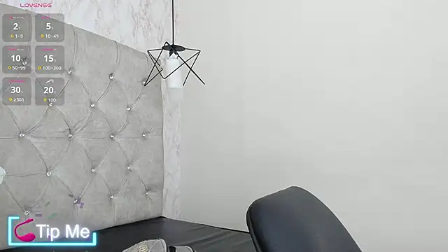 Raichell  online show from June 12, 12:13 pm