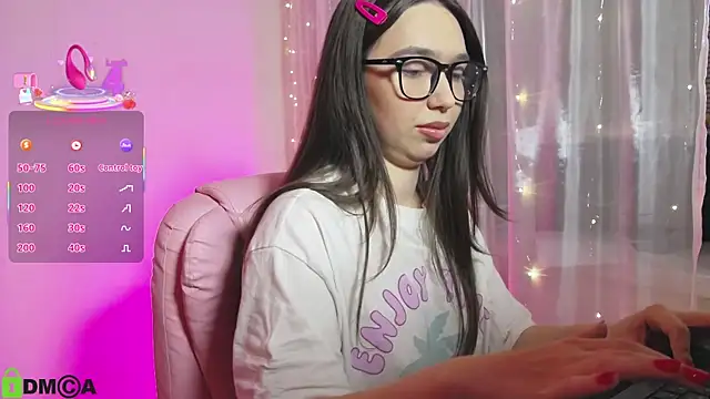 Snapshot of Arianahot777 chatting on September 20, 9:02 pm Arianahot777 online show from September 20, 9:02 pm