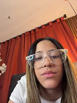 vicky bass online show from December 16, 5:13 am