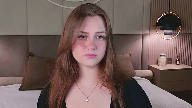 Kendra Parlow online show from June 25, 8:43 pm