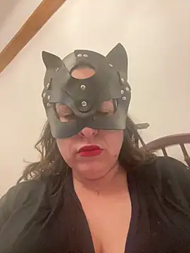 laarti online show from October 8, 7:29 pm