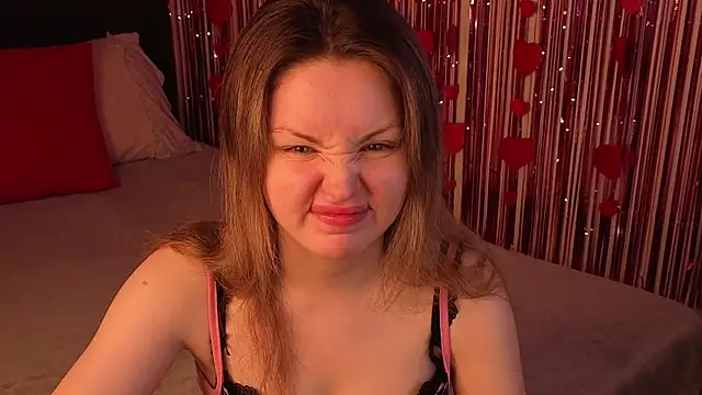 Lora Rosee online show from June 24, 2:27 pm