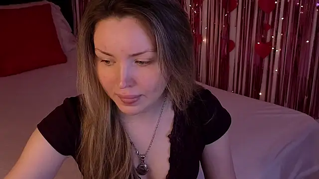 Lora Rosee online show from June 4, 2:43 pm