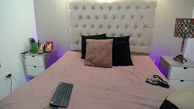 GochitaWild online show from February 3, 8:01 pm