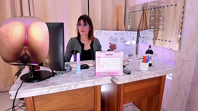 PamelaAddams  online show from March 13, 6:04 am