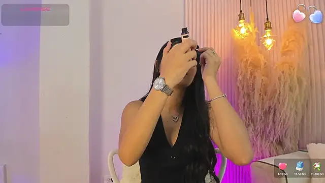 ariana jhonson1 online show from July 31, 12:17 pm