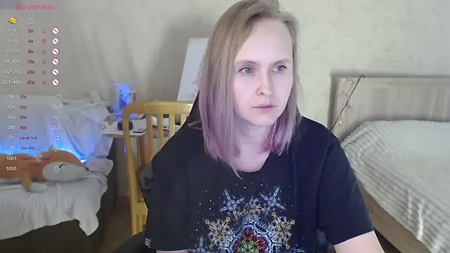 Snapshot of Agatha_Mott chatting on October 19, 5:09 am Agatha Mott online show from October 19, 5:09 am