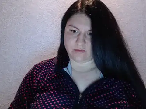 Snapshot of KiraSwee chatting on October 4, 6:34 pm KiraSwee online show from October 4, 6:34 pm