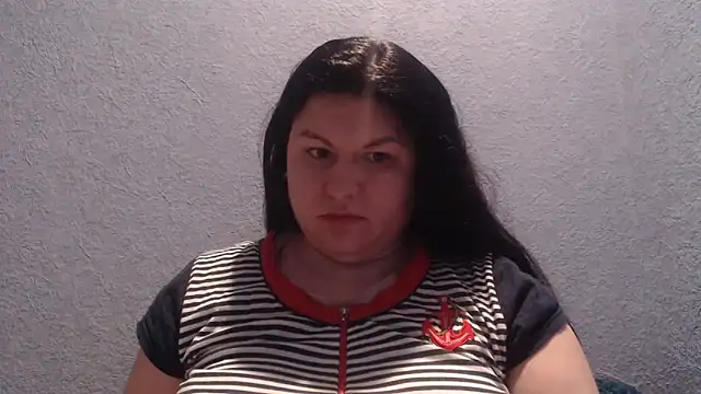 KiraSwee online show from December 18, 3:39 pm