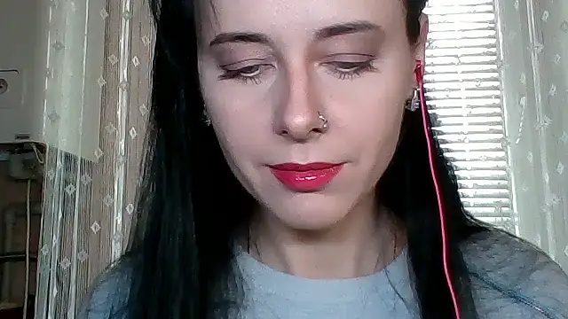 LuminousLady online show from October 28, 8:20 am