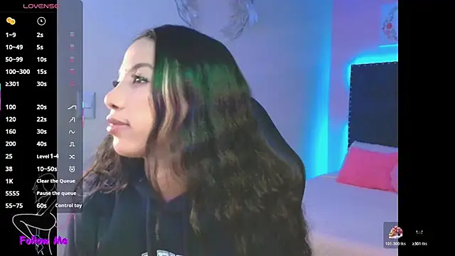 SallyWhitee online show from October 23, 3:56 am