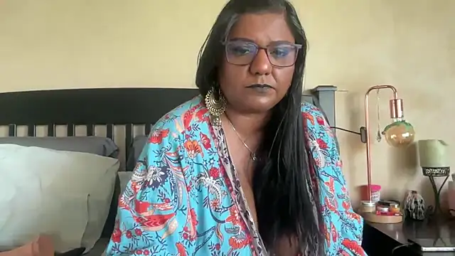 Snapshot of SophieStarShine chatting on September 24, 2:16 pm SophieStarShine online show from September 24, 2:16 pm