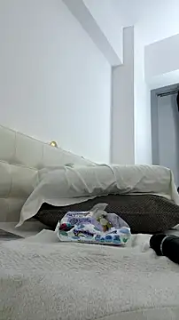 Celine Roxelle online show from July 28, 8:52 pm