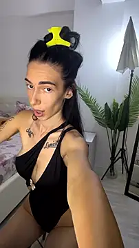 Celine Roxelle online show from July 6, 1:49 pm