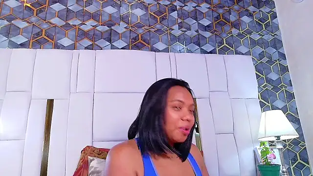 Snapshot of cattaleya_get chatting on October 11, 2:09 pm cattaleya get online show from October 11, 2:09 pm
