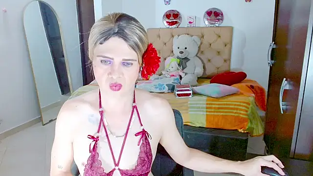 Dolldirtyxxx online show from July 26, 7:05 am