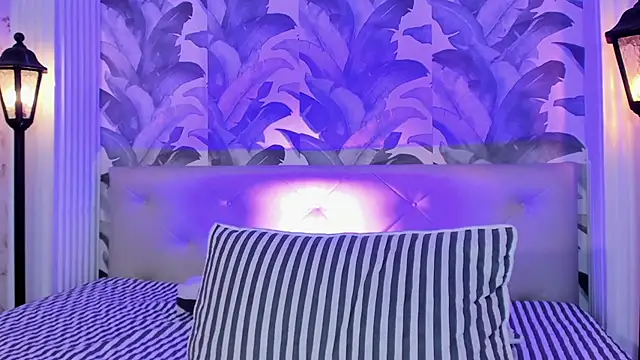 Sami Evanns online show from October 28, 3:45 am