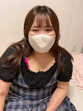 Snapshot of mitarashi_awww chatting on September 13, 10:40 pm mitarashi awww online show from September 13, 10:40 pm